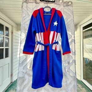 Captain America Marvel Belted Robe with Pockets and Hood Size S/M 🇺🇸🦸‍♂️🌀🥊🥇
